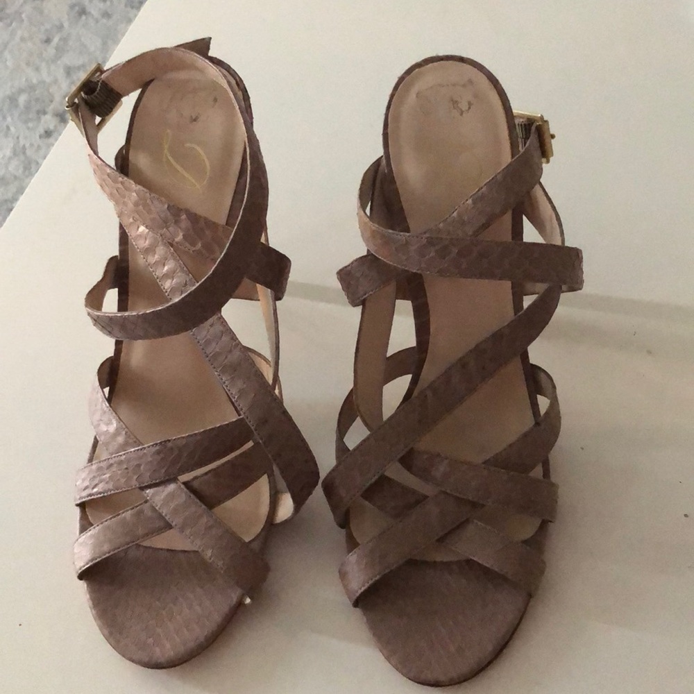 Like New Snakeskin Delman Sandals 9.5 Fit like 9